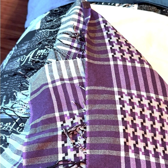 🧣Exquisite Vintage ROOTS Purple, Black and Grey Scarf or Wrap - Picture 7 of 13